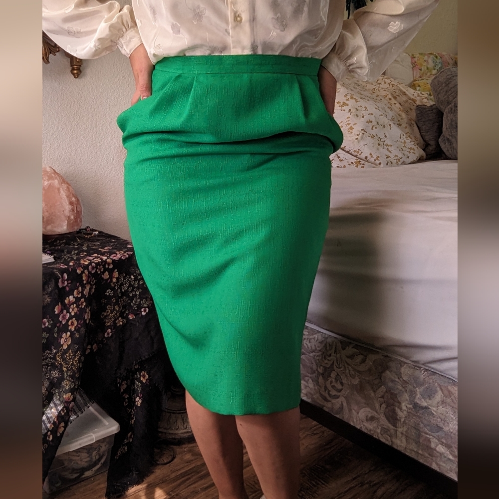 V I N T A G E::  60s Green Pencil Skirt